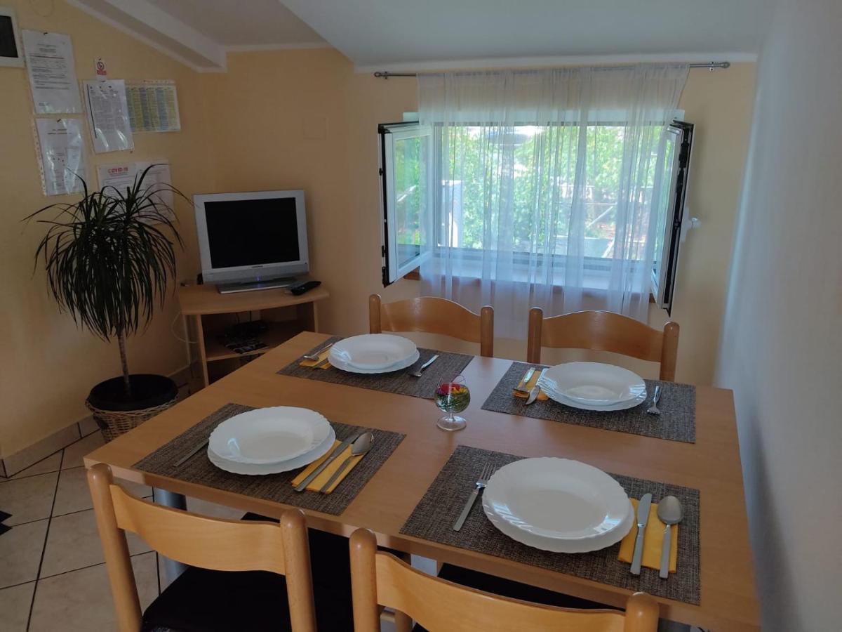 Apartmani Danica Risika Exteriör bild